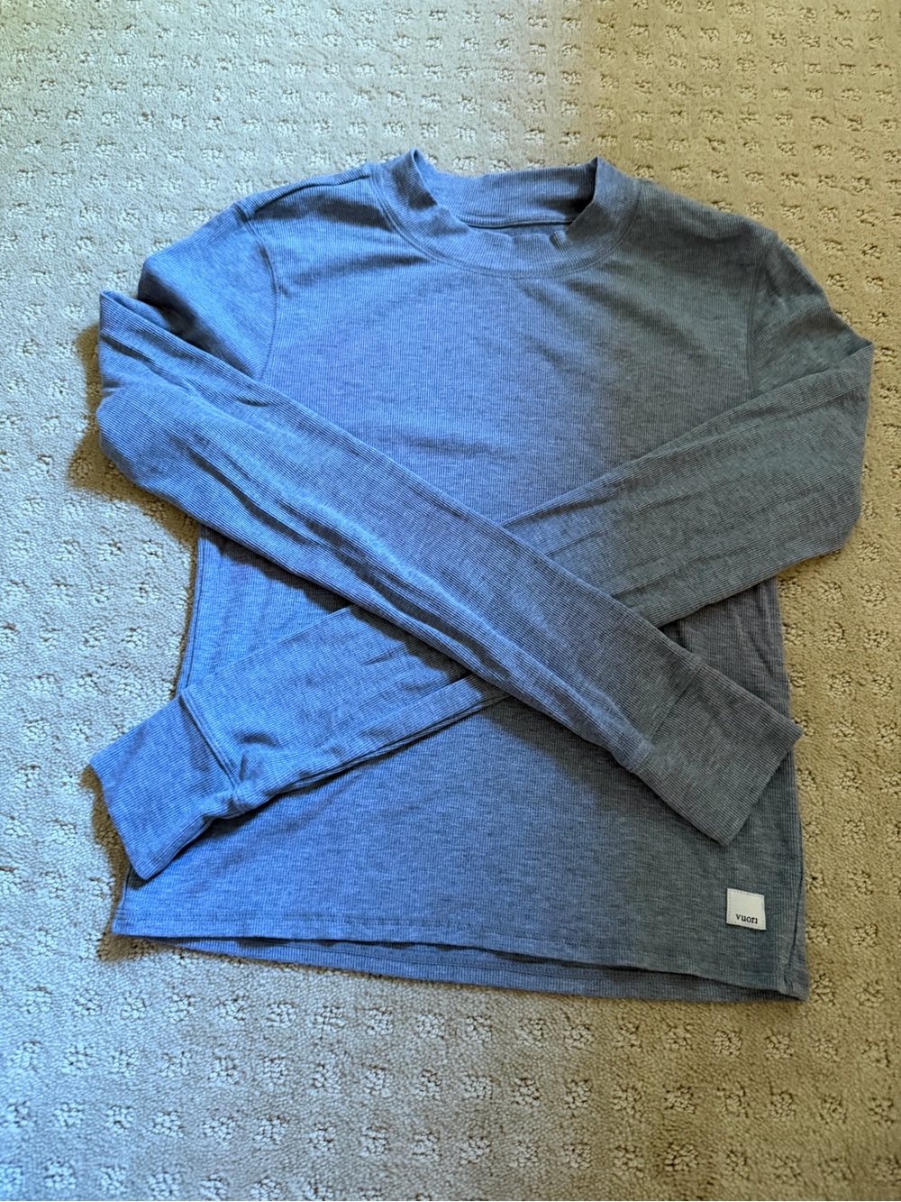 Vuori Heather Gray Long Sleeve Crew Tee